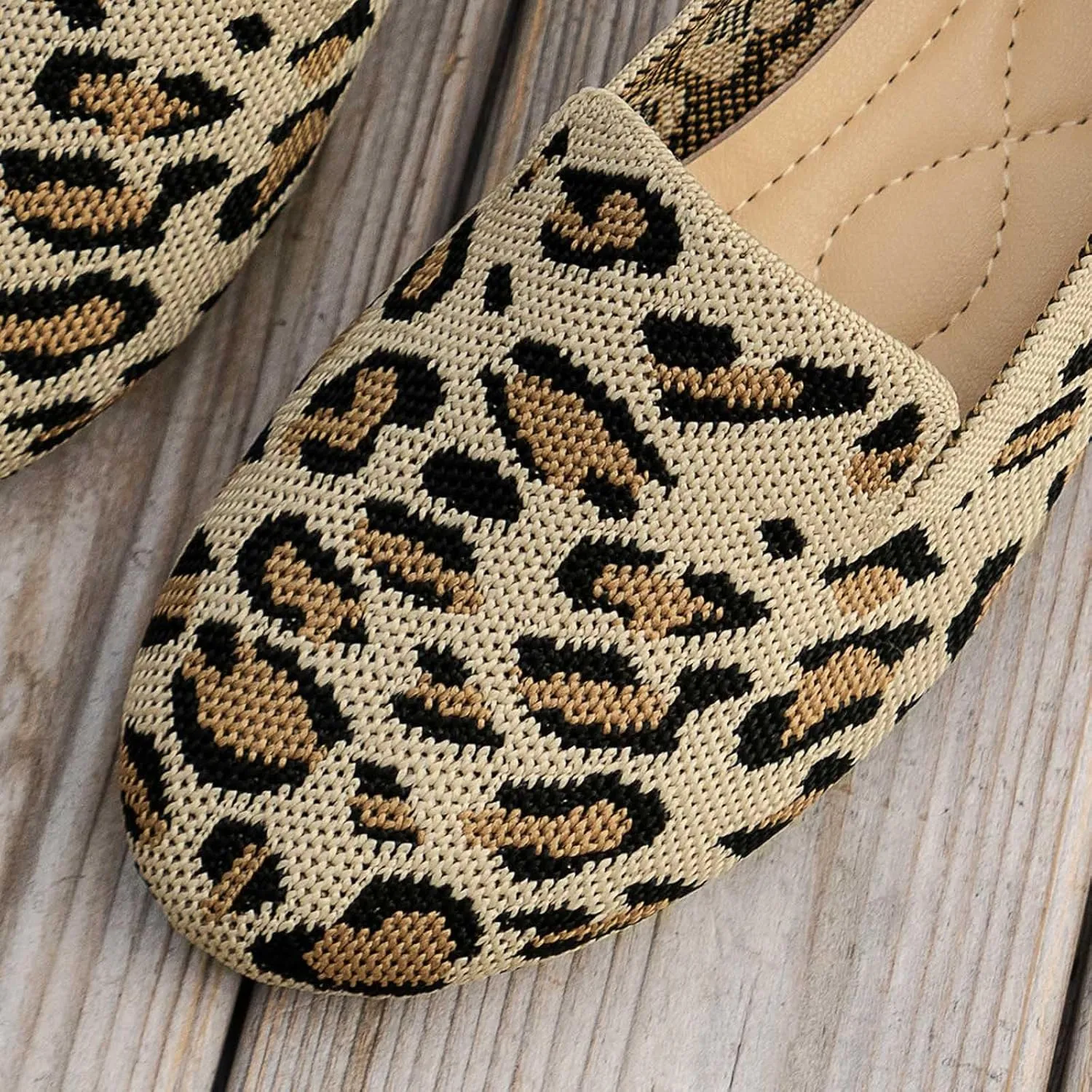 Ladies Colour Blocking Round Head Printing Shallow Mouth Flat Bottom Casual Comfortable New Shoes Leather Casual Women