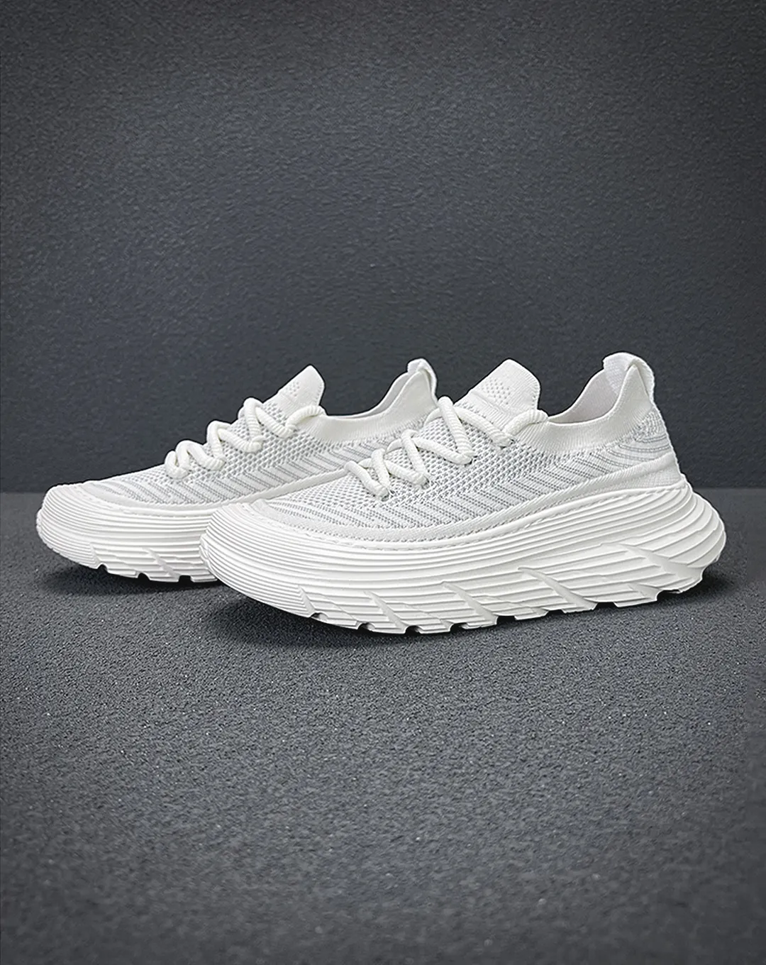 ♂♀Light Mesh Sports Sneakers