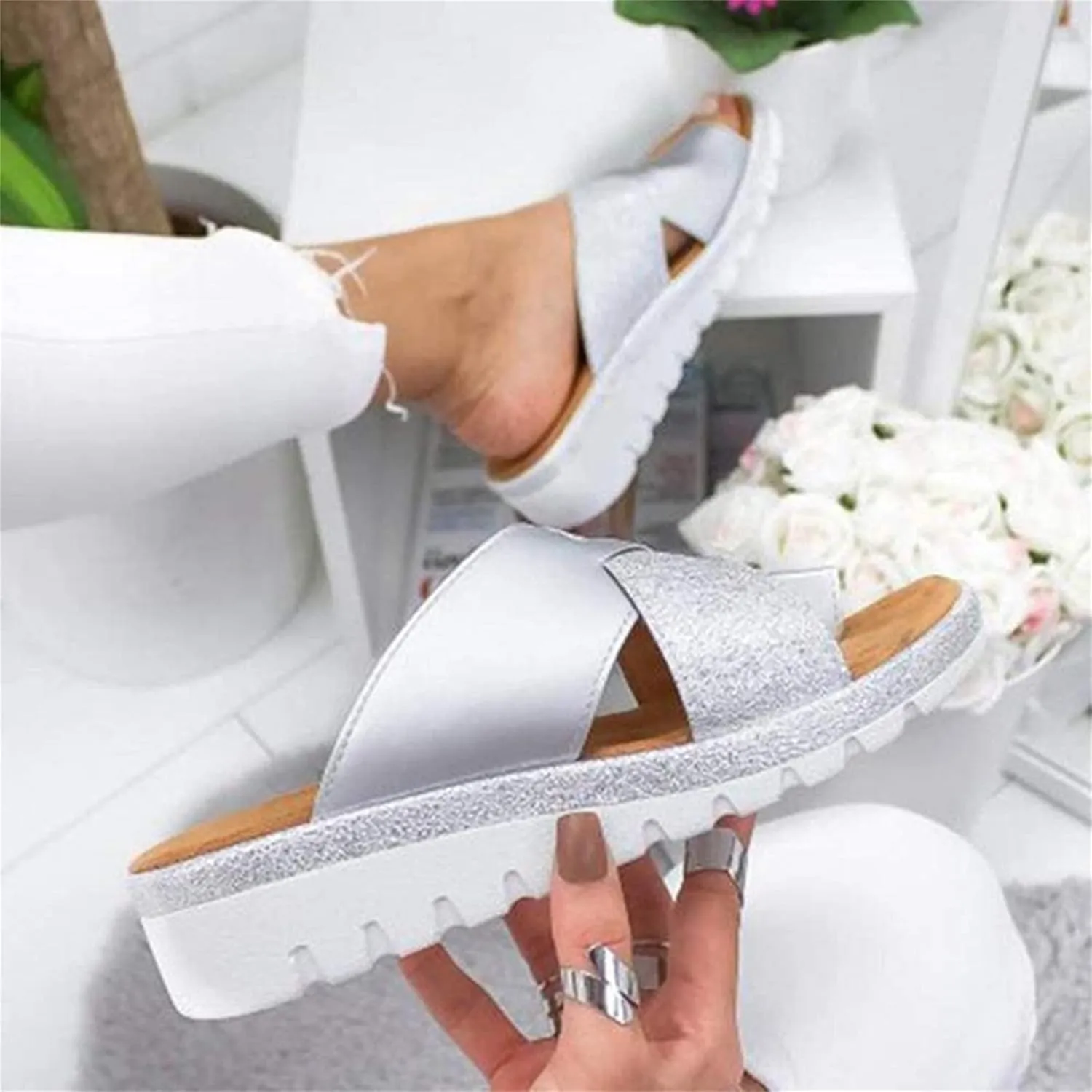 Sandals for Women Casual Summer Orthopedic Correction Leather Ring Toe Casual Bunion Slippers Flat Shoes Casual Beach Sandals Flat Heel Flip Flops,White,US7/EU38