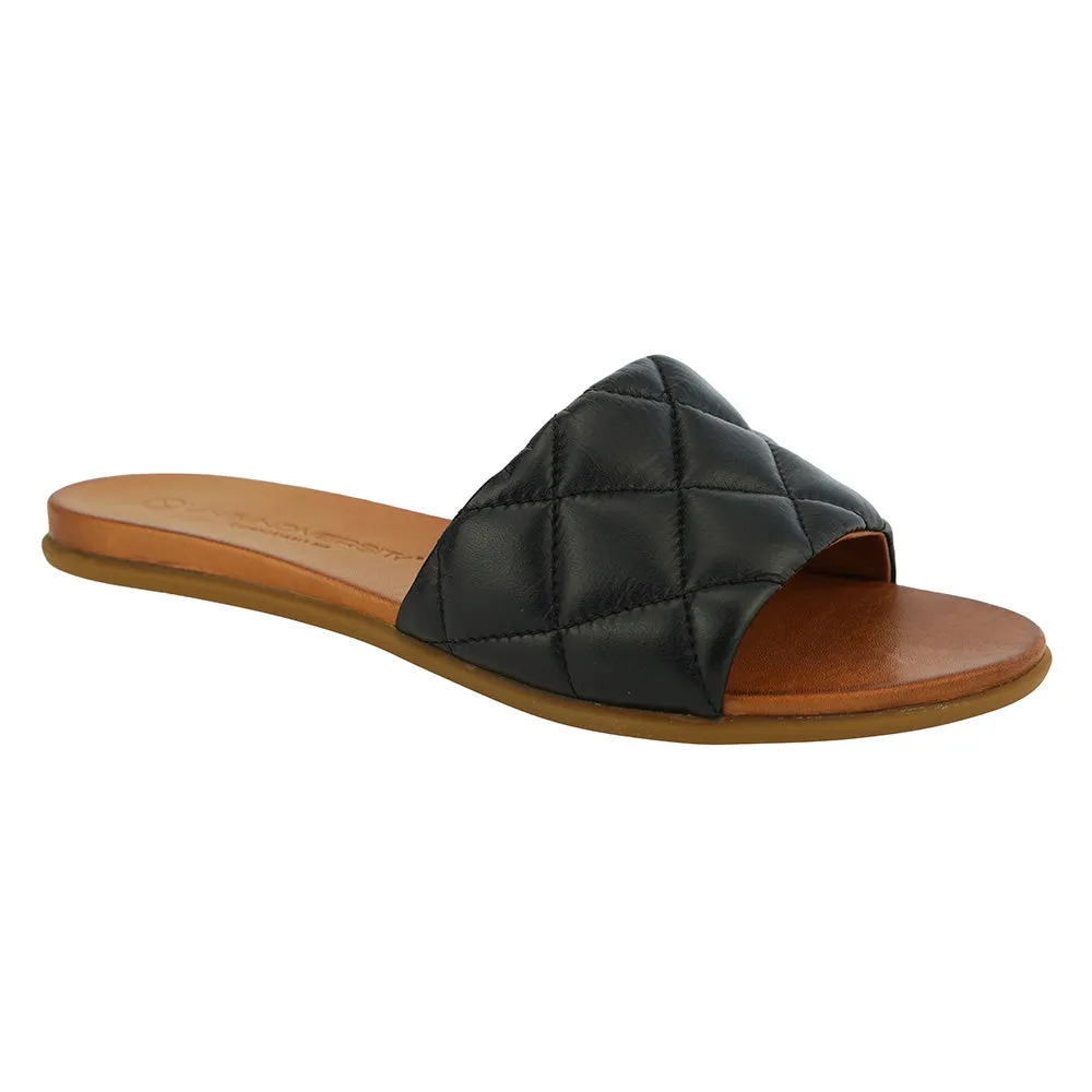 Unity in Diversity Kira 167 - Black
