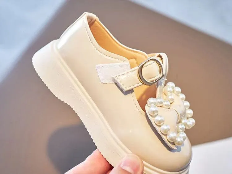 Vintage Bowknot Pearl Leather Shoes