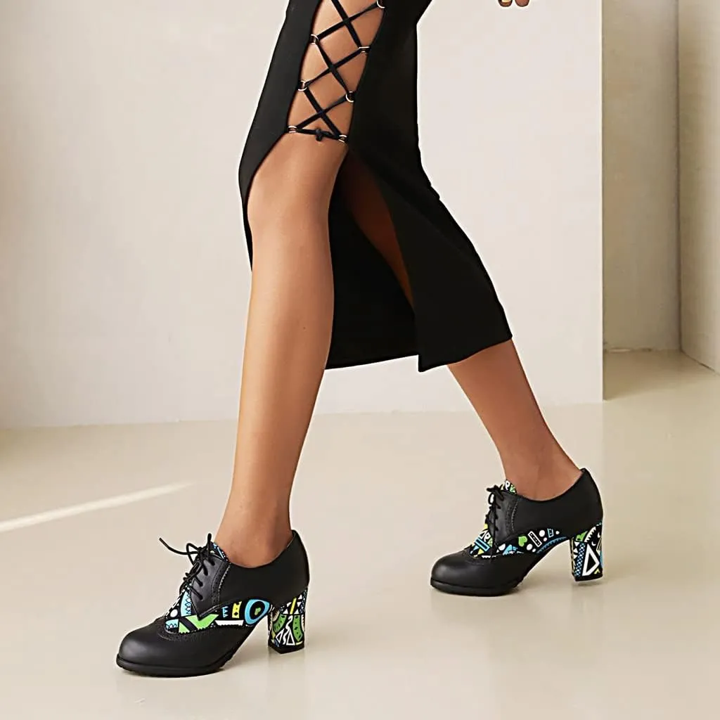 Women's Round Toe Lace Up Wingtip Oxford Pumps Block High Heel Perforated Vintage Brogue Dress Shoes